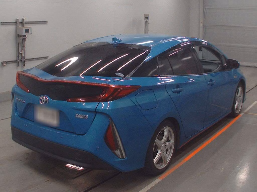 TOYOTA PRIUS PHV