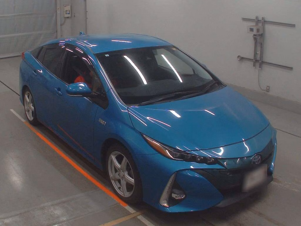 TOYOTA PRIUS PHV