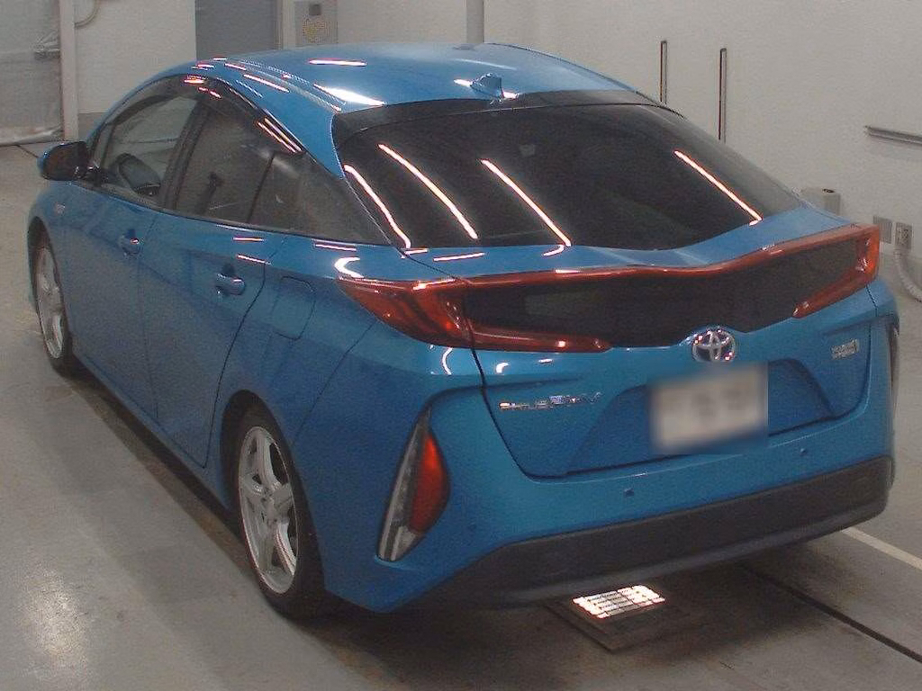 TOYOTA PRIUS PHV