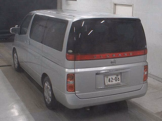 NISSAN ELGRAND