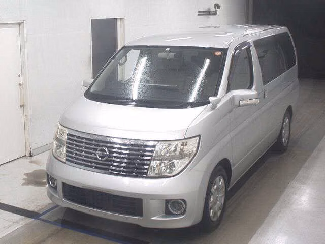 NISSAN ELGRAND