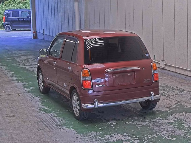DAIHATSU MIRA GINO