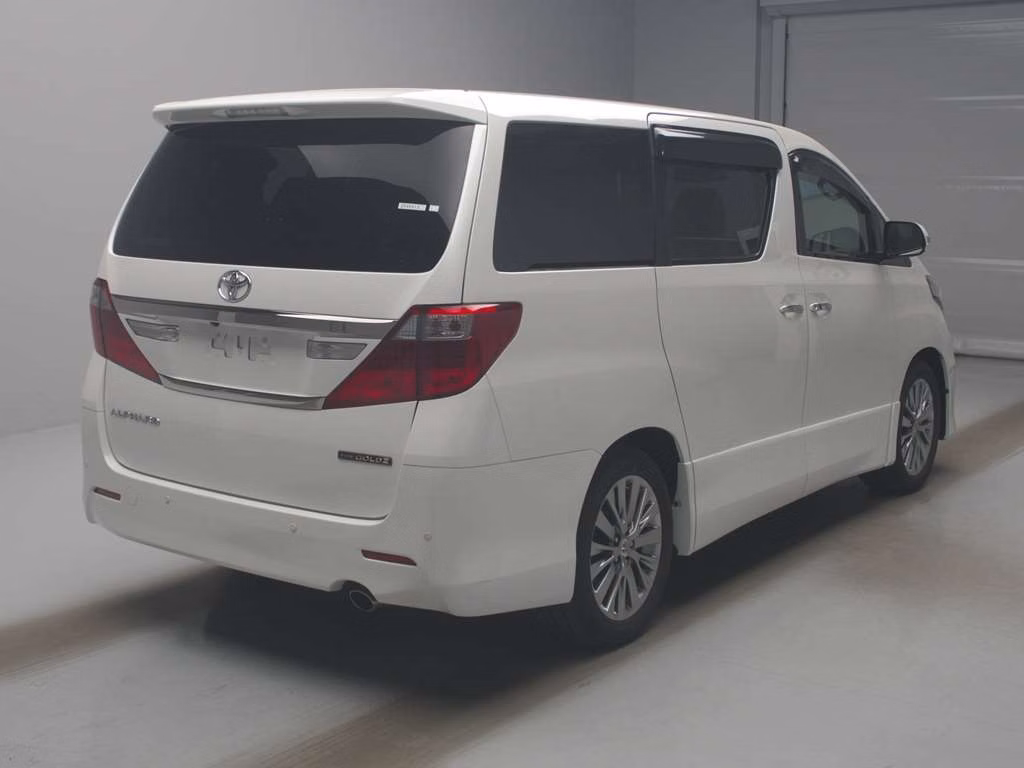 TOYOTA ALPHARD