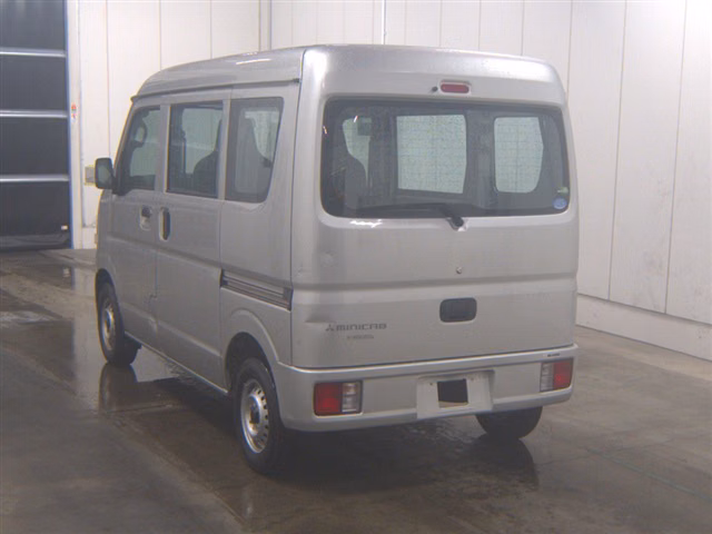 MITSUBISHI MINICAB