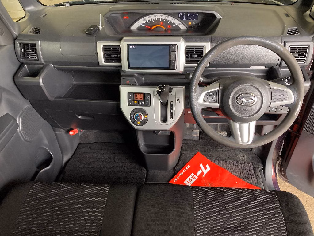 DAIHATSU WAKE