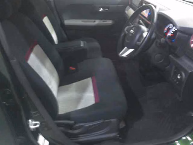 DAIHATSU BOON