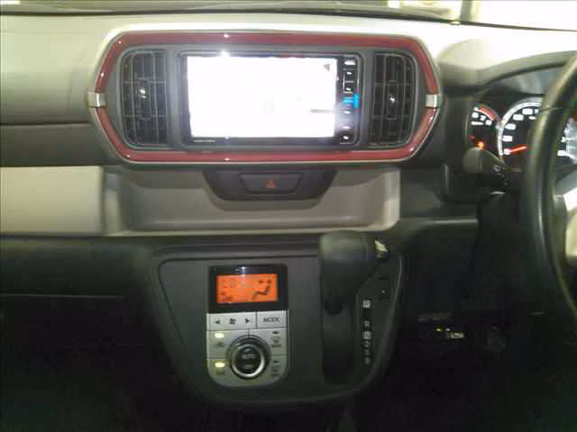 DAIHATSU BOON