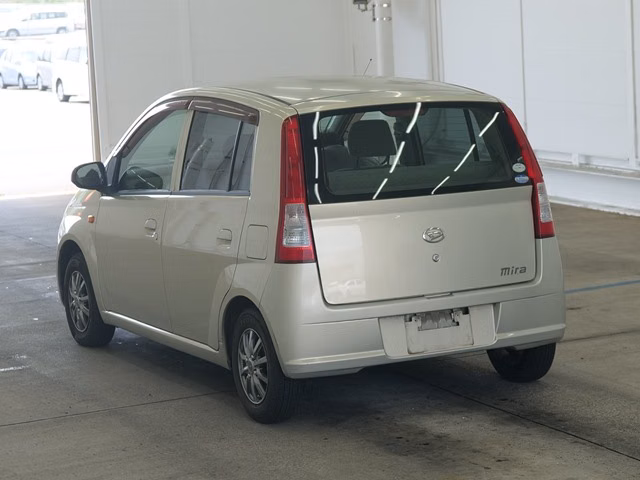 DAIHATSU MIRA