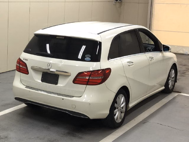 MERCEDES-BENZ B-CLASS