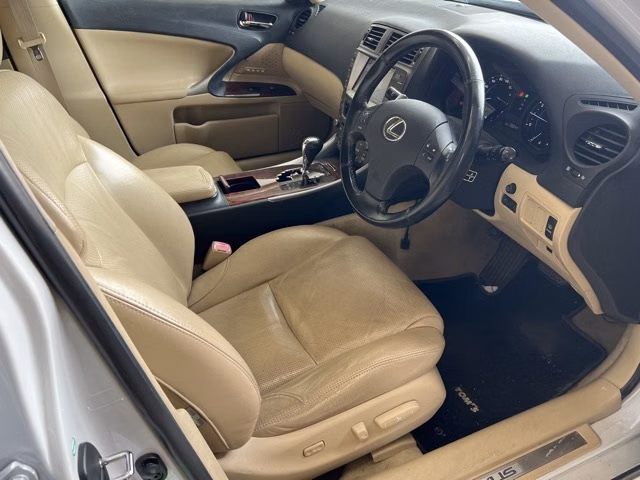 LEXUS IS350