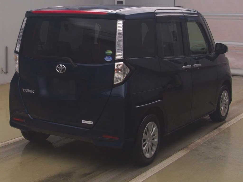 TOYOTA TANK