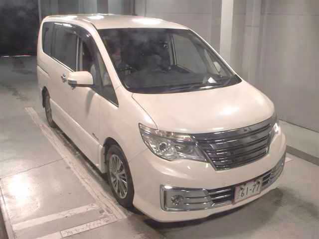 NISSAN SERENA