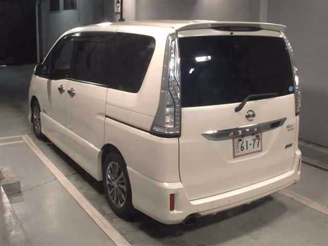 NISSAN SERENA