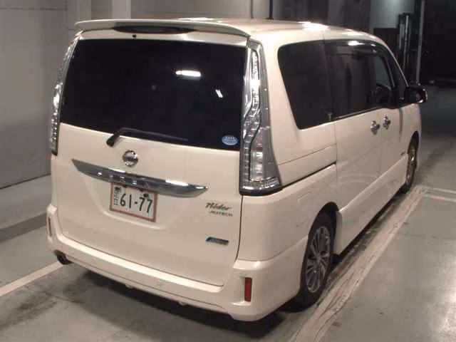 NISSAN SERENA