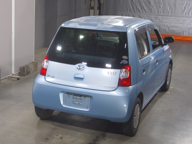 DAIHATSU ESSE