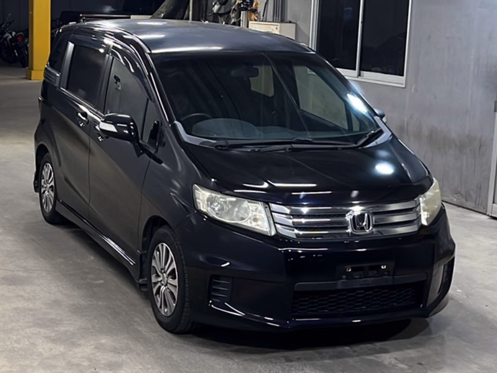 HONDA FREED SPIKE