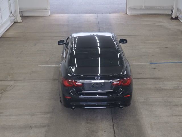 NISSAN FUGA