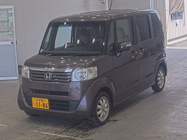 HONDA N-BOX