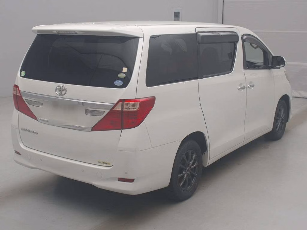 TOYOTA ALPHARD
