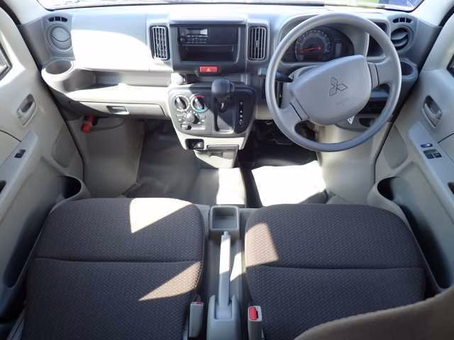 MITSUBISHI MINICAB