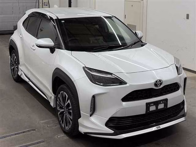 TOYOTA YARIS CROSS