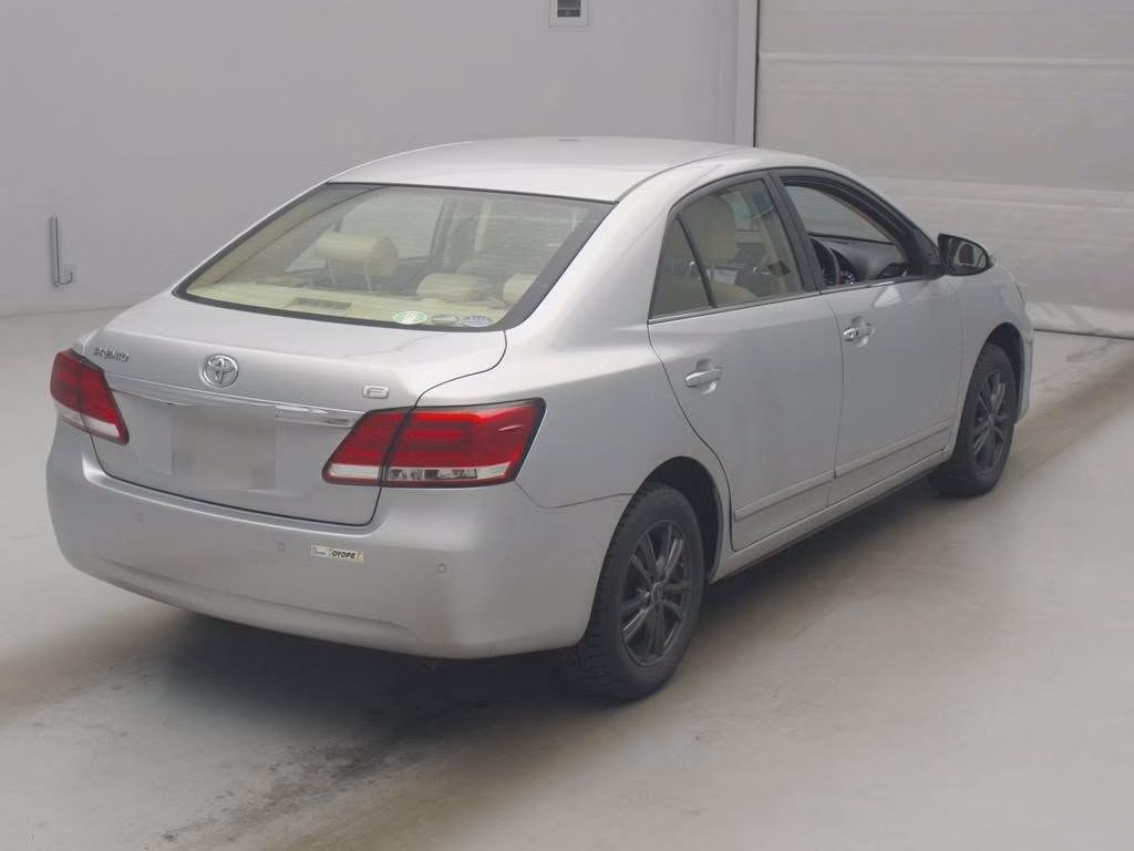 TOYOTA PREMIO