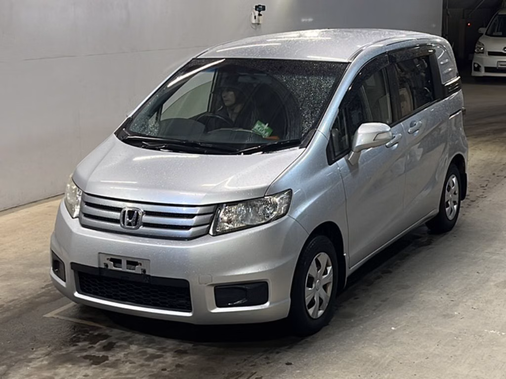 HONDA FREED SPIKE