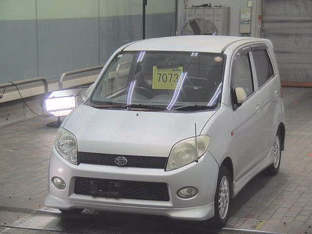 DAIHATSU MAX