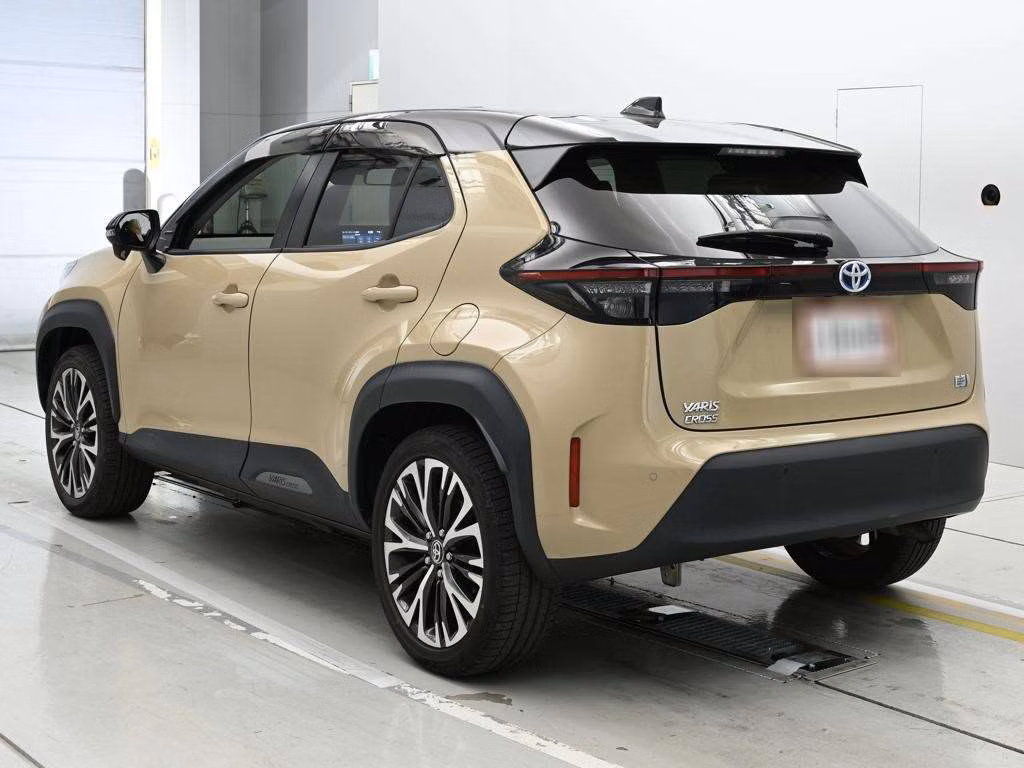TOYOTA YARIS CROSS
