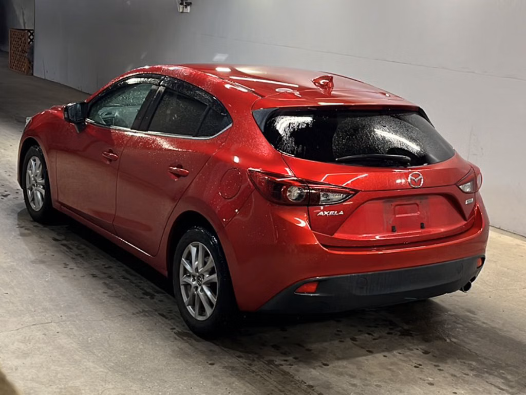 MAZDA AXELA