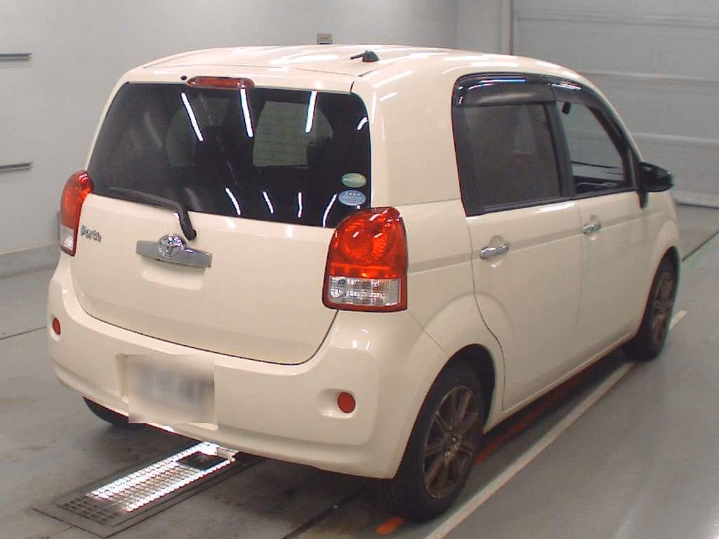 TOYOTA PORTE