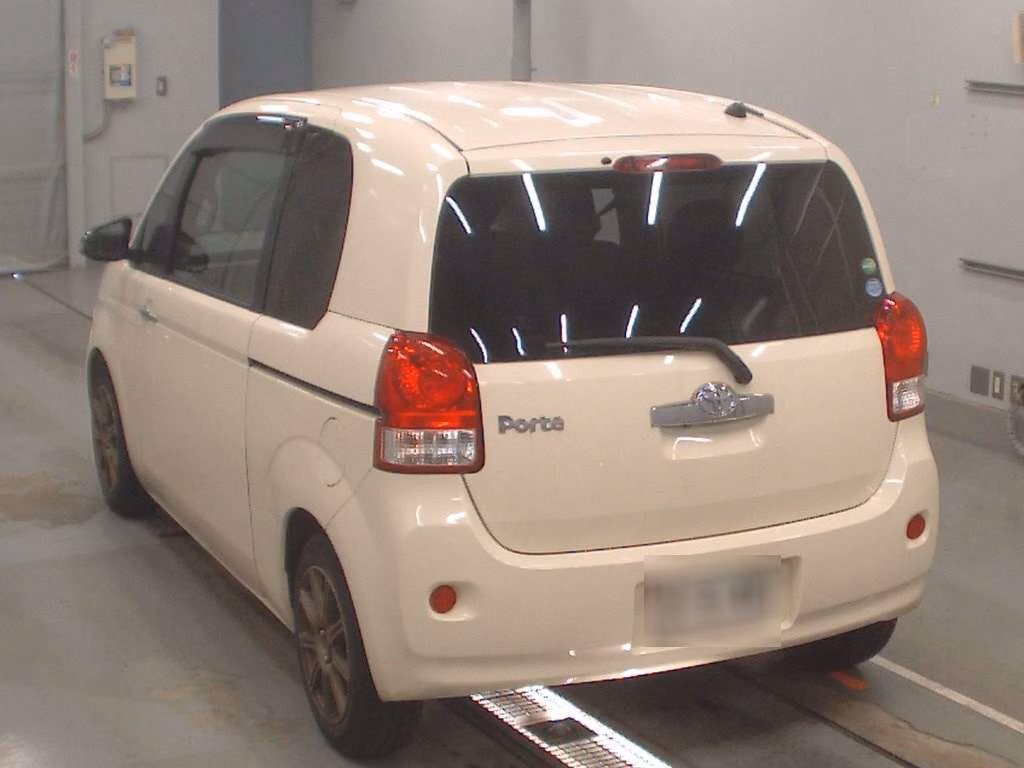 TOYOTA PORTE