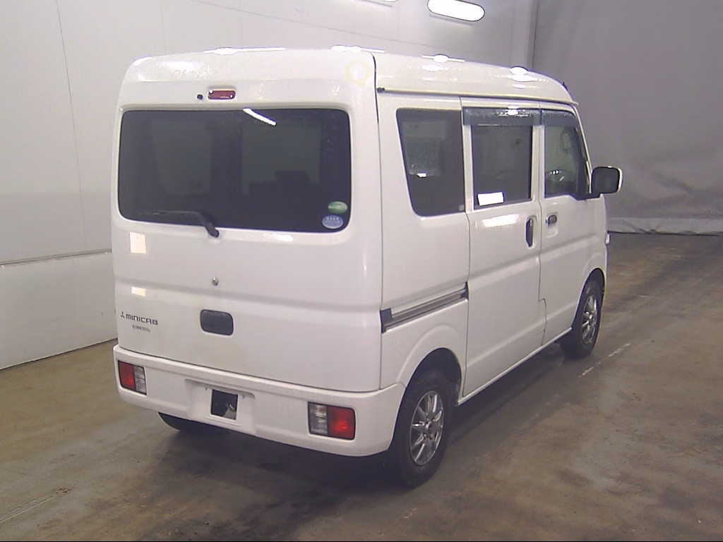 MITSUBISHI MINICAB