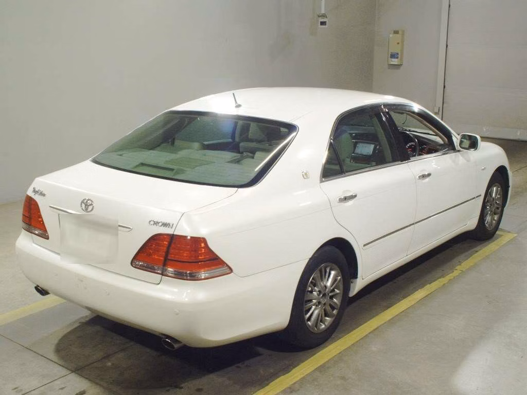 TOYOTA CROWN