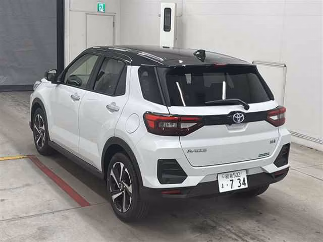 TOYOTA RAIZE