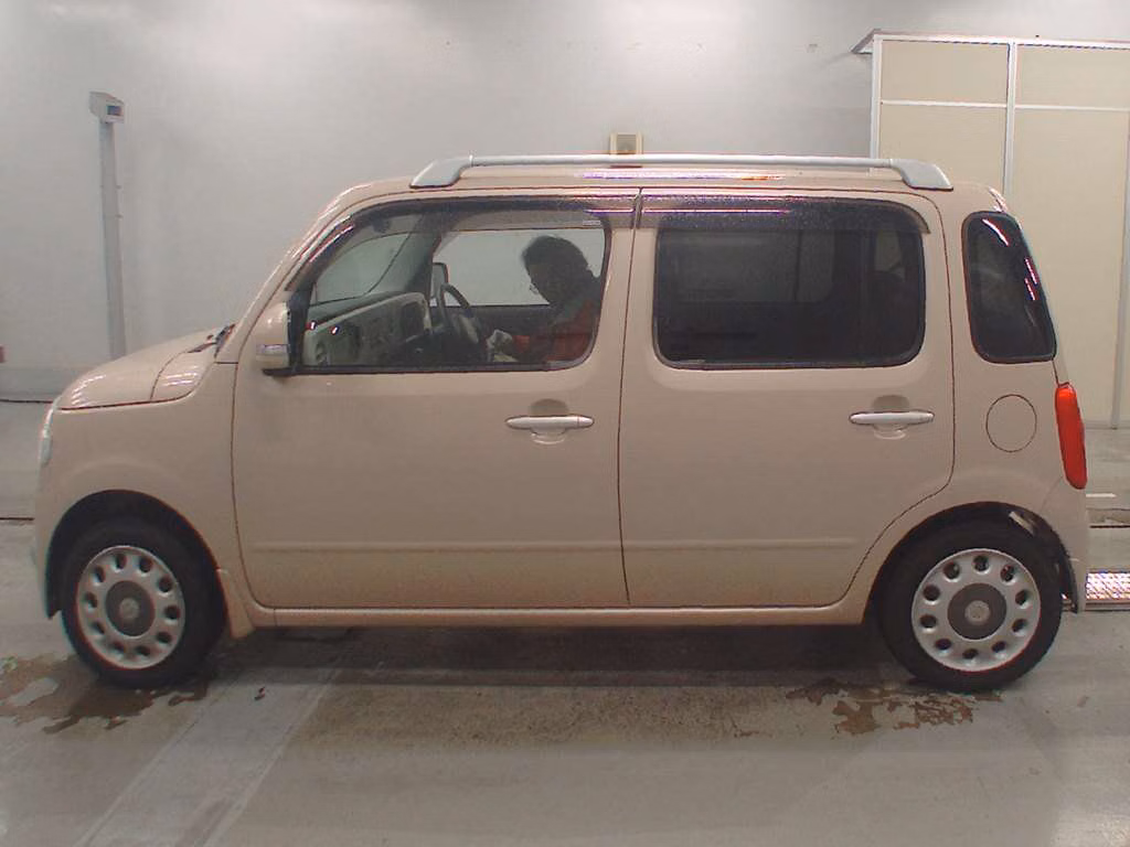 DAIHATSU MIRA COCOA