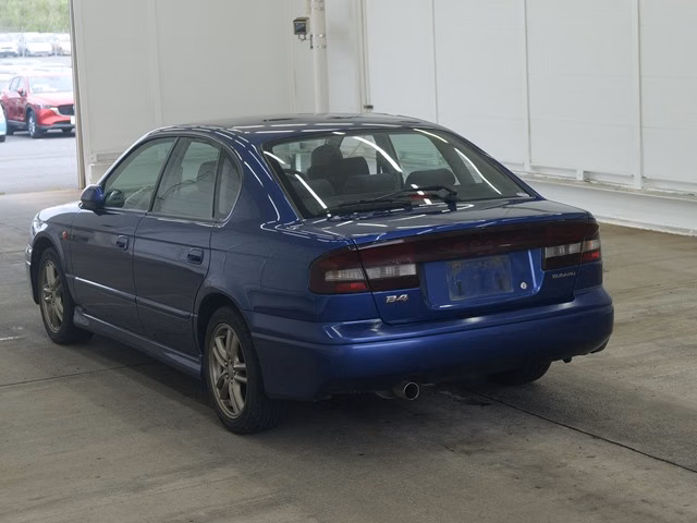 SUBARU LEGACY B4