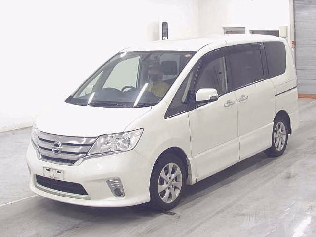 NISSAN SERENA