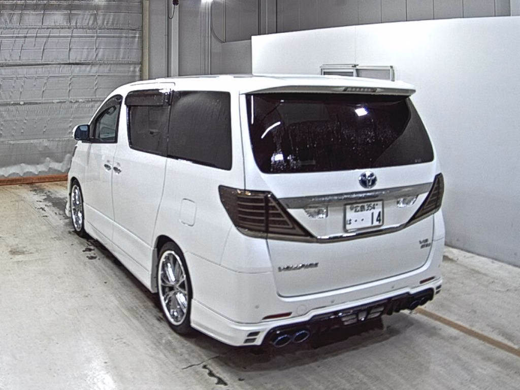 TOYOTA VELLFIRE