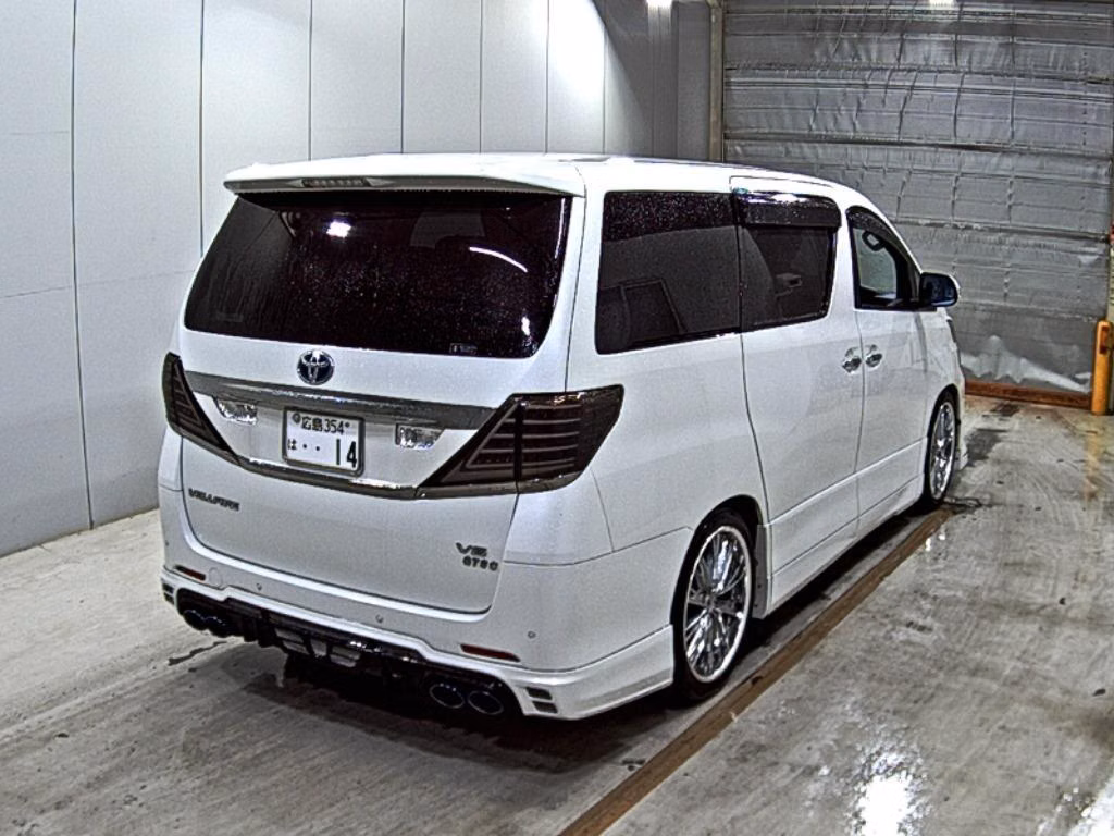 TOYOTA VELLFIRE
