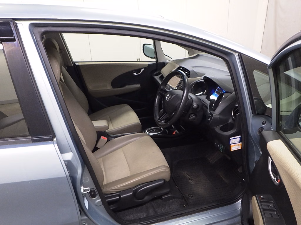 HONDA FIT SHUTTLE
