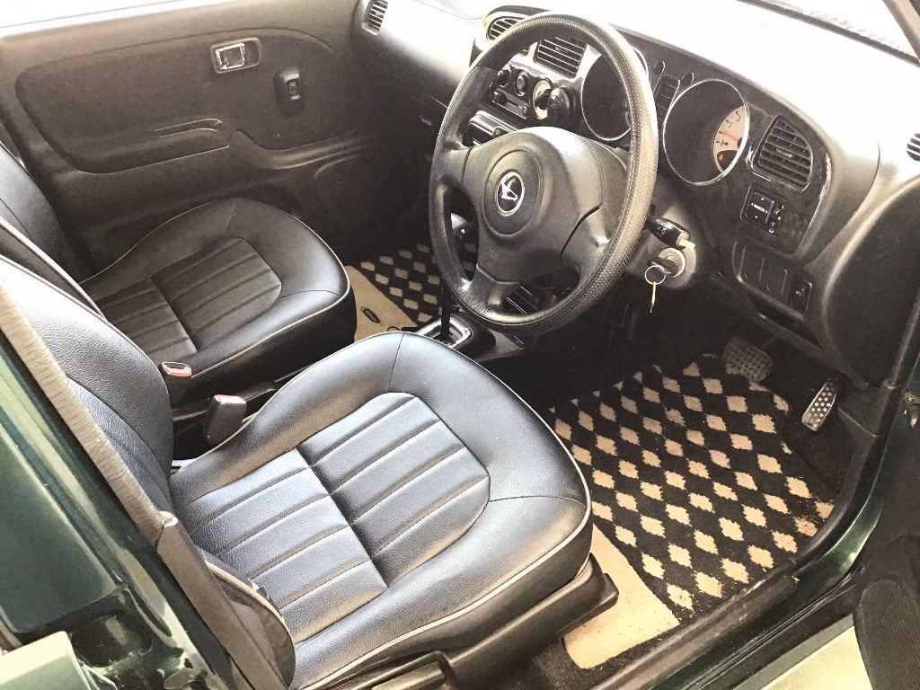 DAIHATSU MIRA GINO