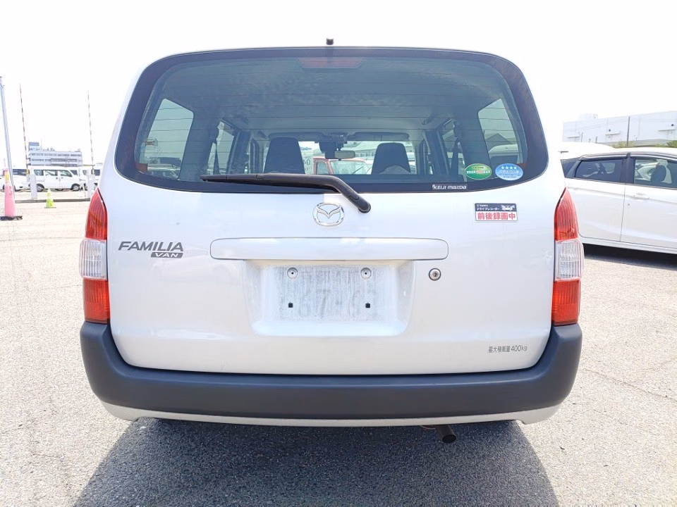MAZDA FAMILIA