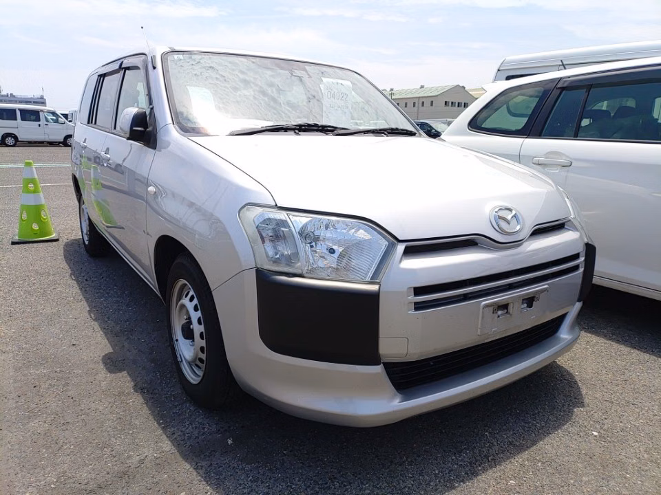 MAZDA FAMILIA