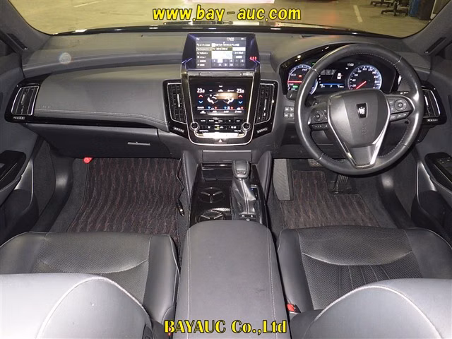 TOYOTA CROWN