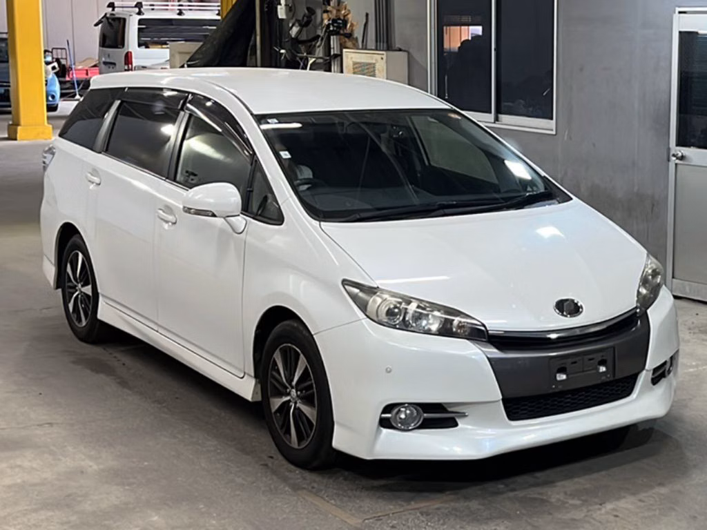 TOYOTA WISH