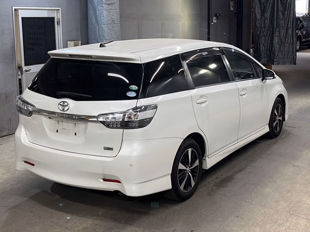 TOYOTA WISH