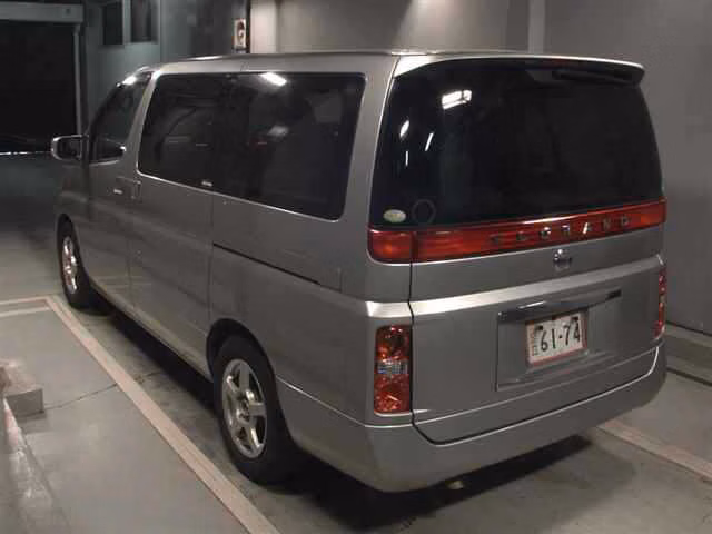 NISSAN ELGRAND