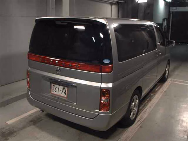 NISSAN ELGRAND