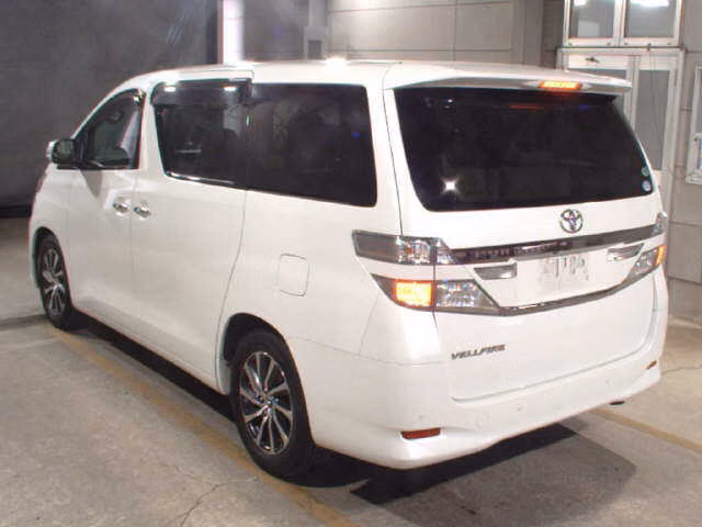 TOYOTA VELLFIRE